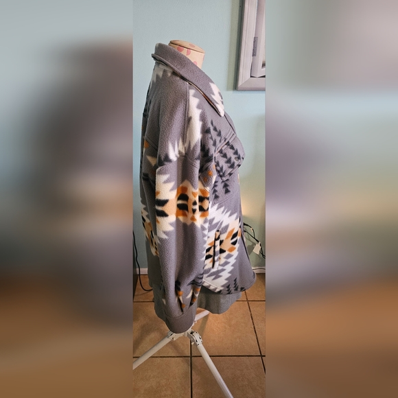 Women Southwestern Gray Brown White Black Patterned Jacket - Picture 4 of 15